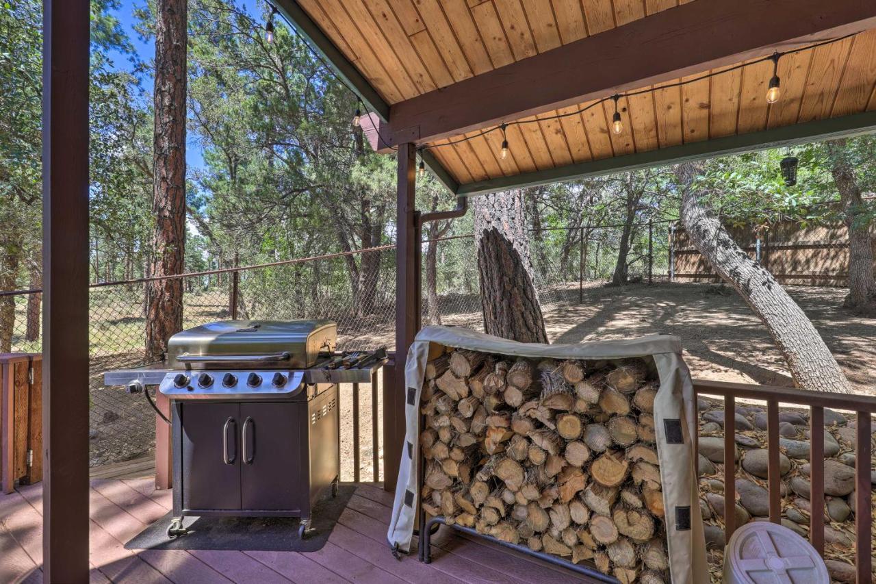 Rustic-Chic Prescott Cabin With Deck In Wooded Area! Bagian luar foto