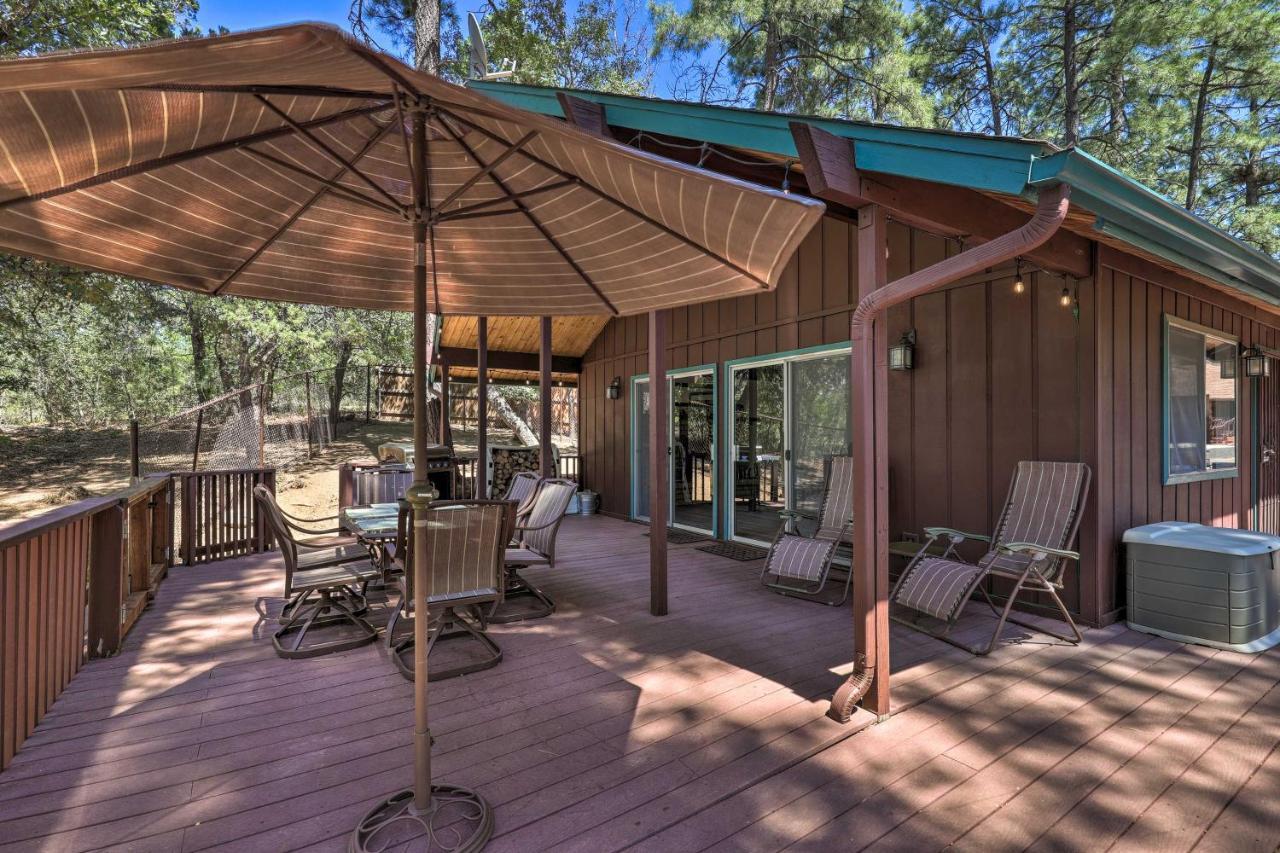 Rustic-Chic Prescott Cabin With Deck In Wooded Area! Bagian luar foto